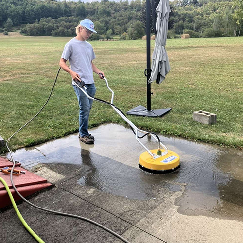 Sidewalk & Driveway Washing